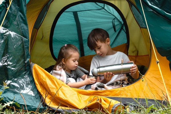 Quels campings du Groupe Tikayan offrent les meilleures installations pour les enfants ?