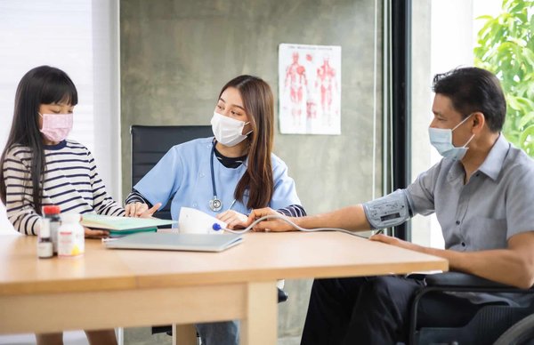La clinique médicale de Rosemère offre-t-elle des soins pédiatriques ?